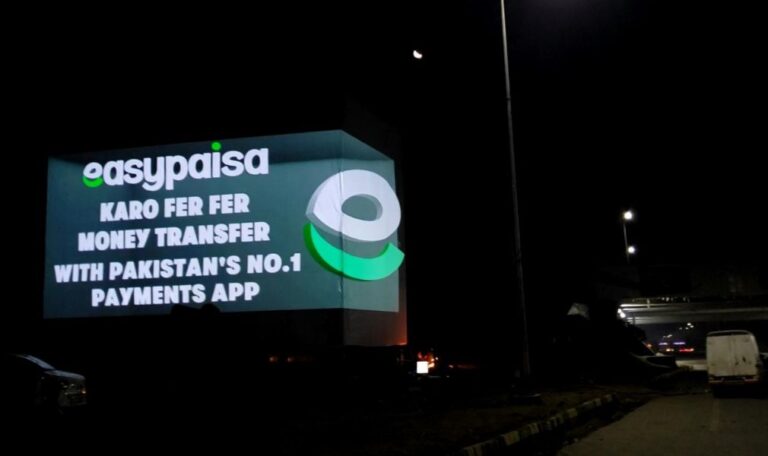EasyPaisa launches Pakistan’s first-ever 3D anamorphic display on Islamabad Expressway